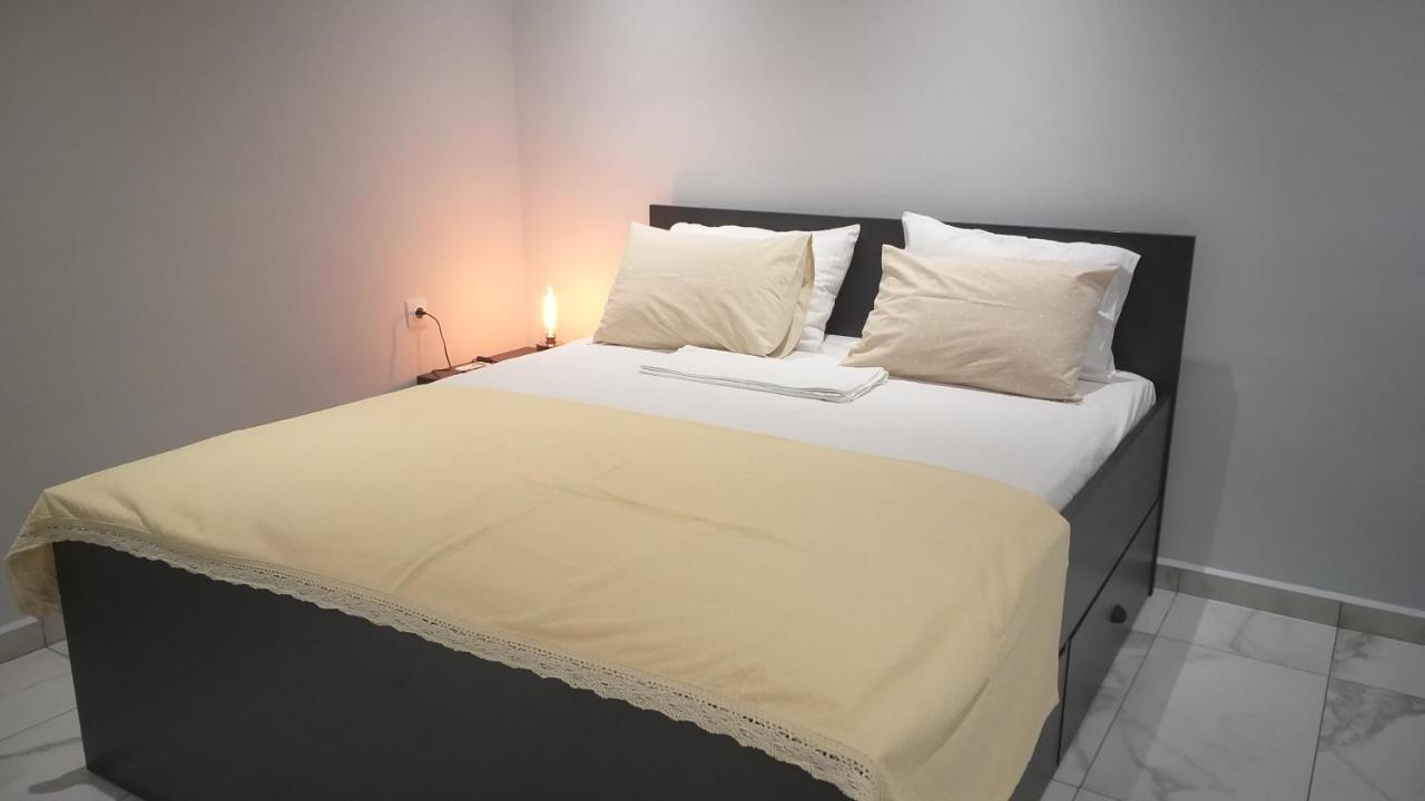Vicky'S Place,Near Athens Airport Коропион Номер фото